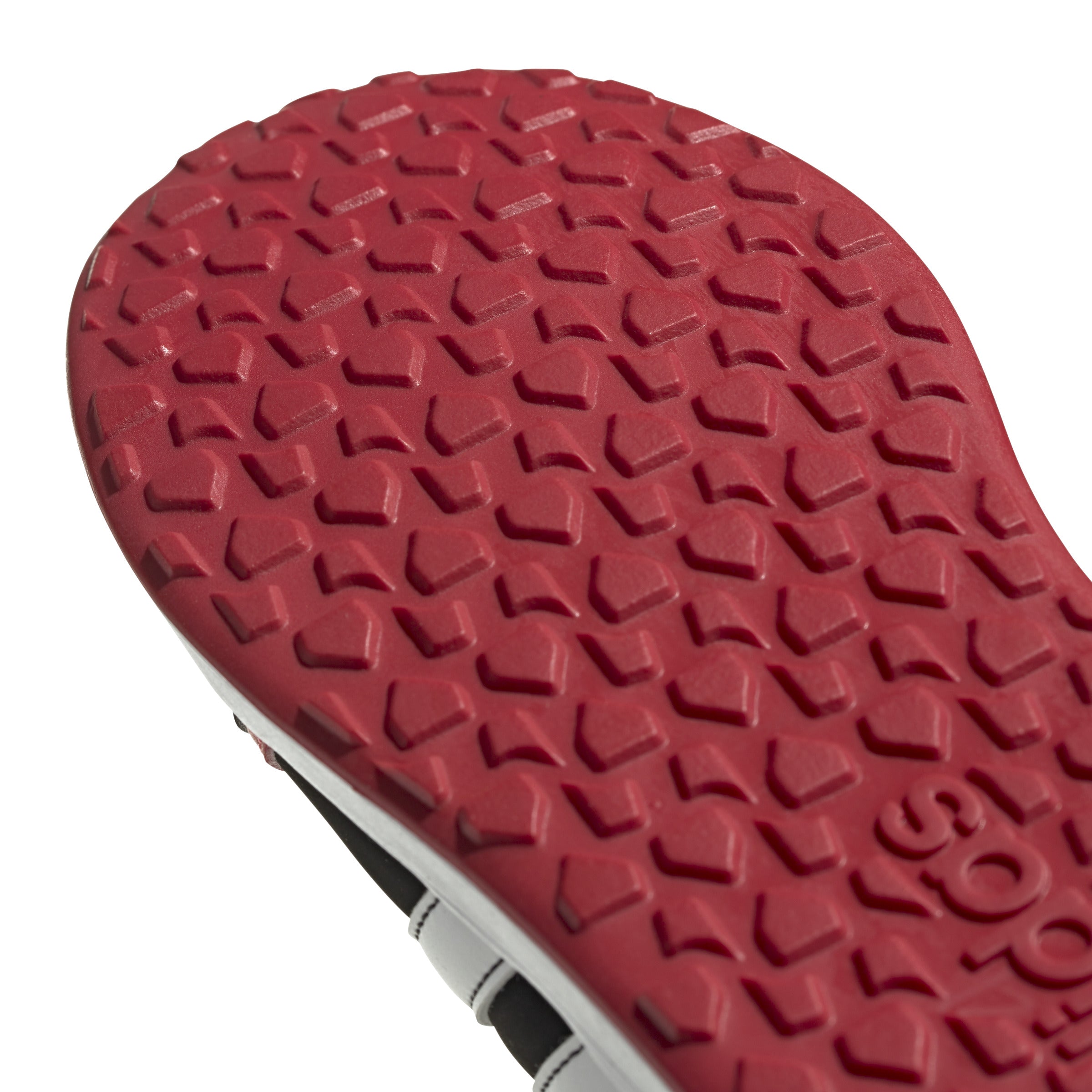 CBLACK/FTWWHT/SCARLE