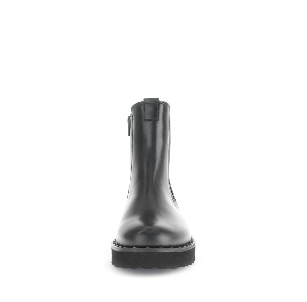 Schwarz