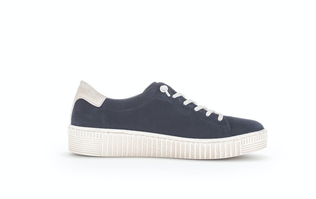 Blau